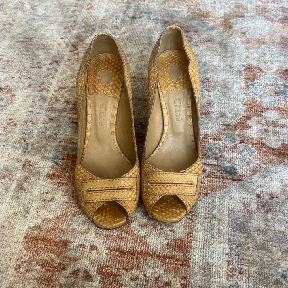 Chloe Snakeskin Leather Open Toe heels Sz 38 (Sz 8)
